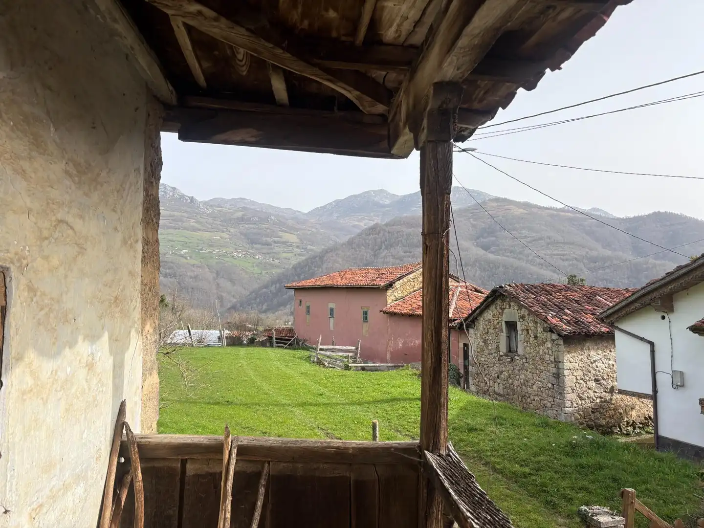 Vista exterior de Finca rústica en venta en Quirós con Terraza y Balcón
