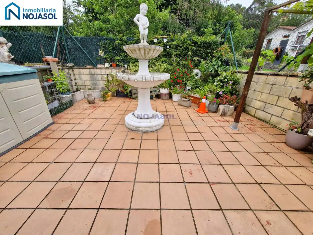 Terrassa de Casa adosada en venda en Meruelo amb Calefacció, Jardí privat i Terrassa