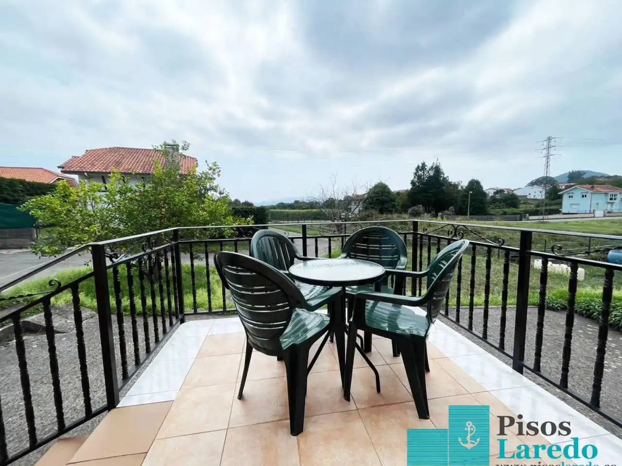 Terrace of Houses for sale in Argoños   with Heating, Private garden and Parquet flooring
