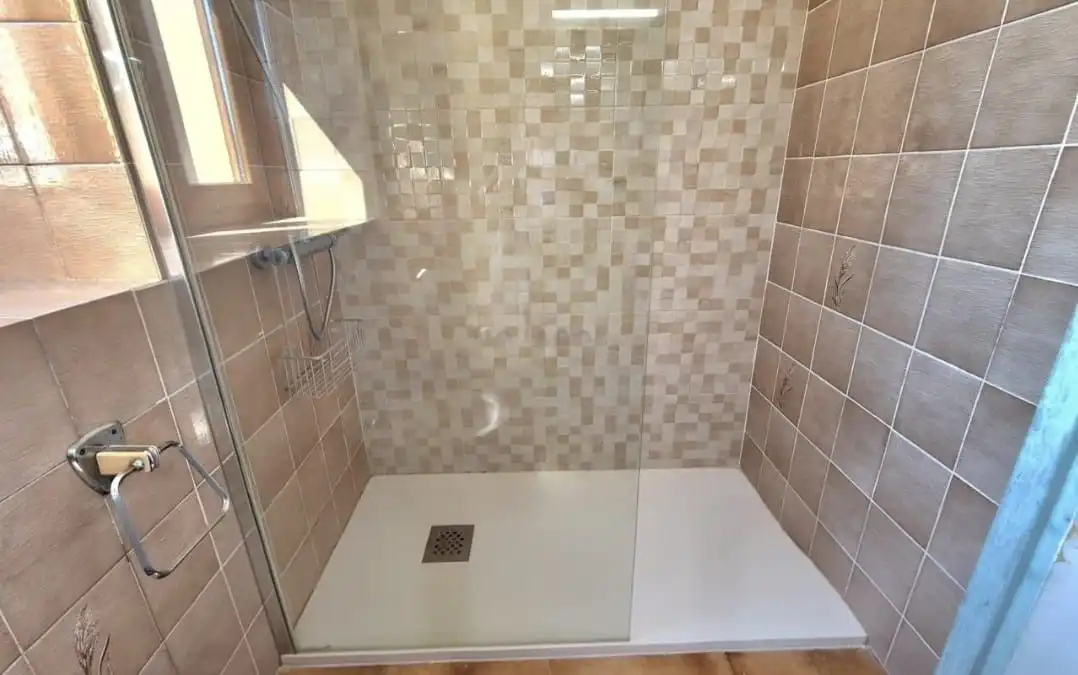 Bany de Casa o xalet de lloguer en Noja amb Jardí privat i Terrassa