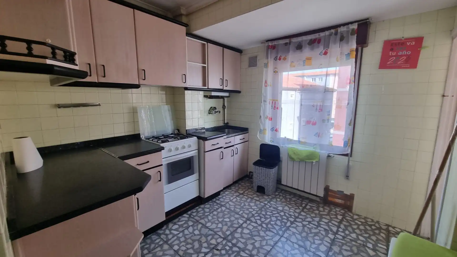 Cocina de Piso en venta en Santander con Calefacción, Terraza y Trastero