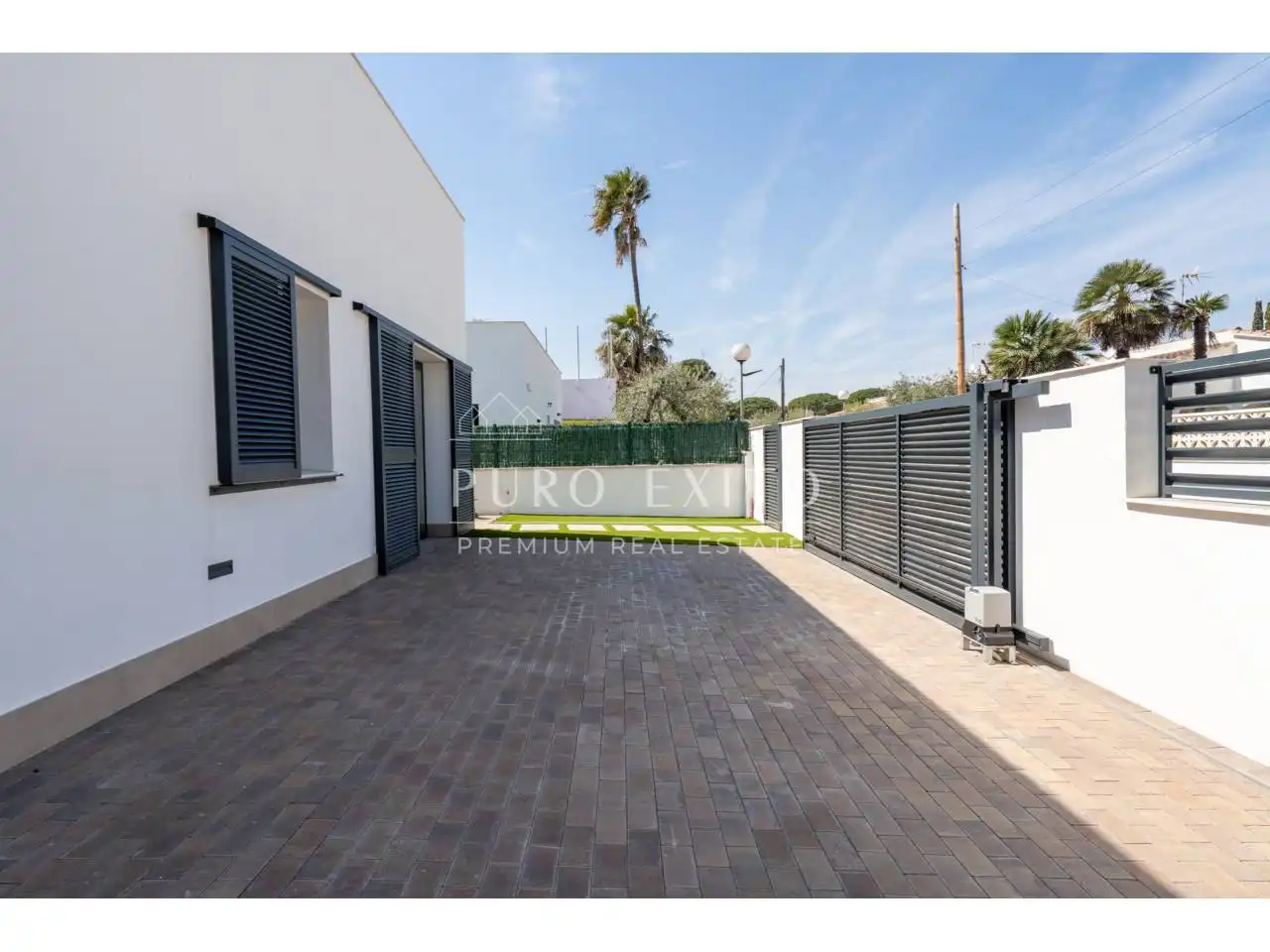 Exterior view of Houses for sale in Cambrils  with Air Conditioner, Private garden and Terrace