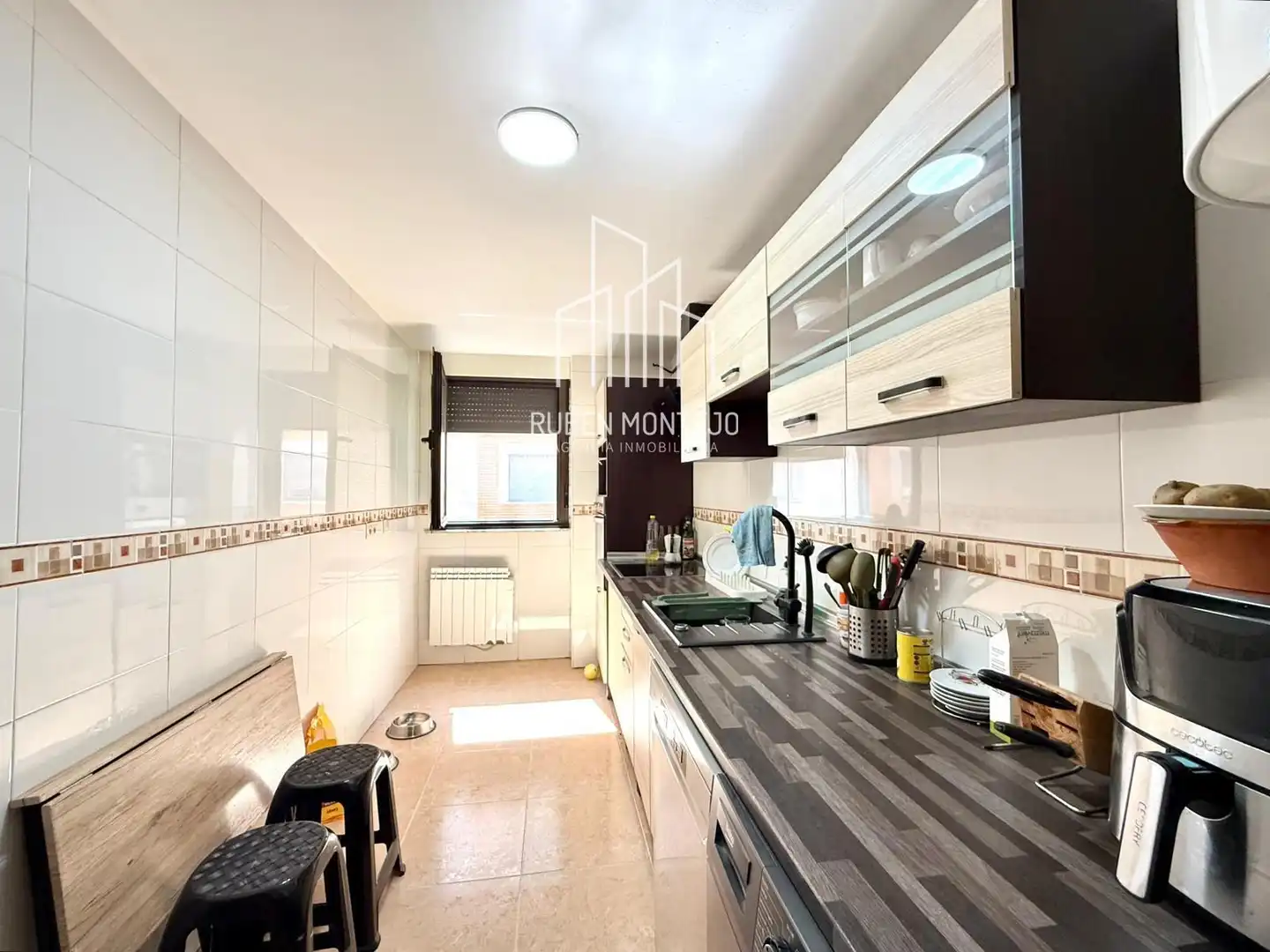Cocina de Piso en venta en Castellanos de Moriscos con Calefacción, Horno y Lavadora