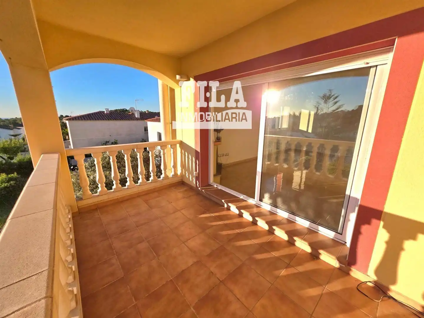 Casa aparellada amb jardí en venda a La Pobla de Montornès, imagen 6