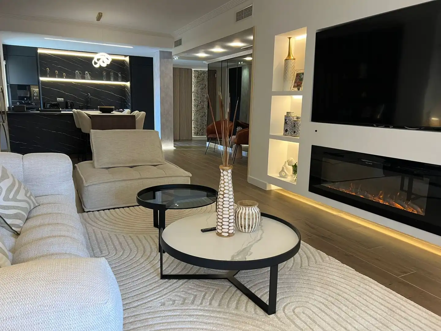 Flat with pool for sale in Avenida la Resina, imagen 2