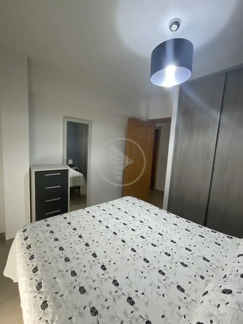 Schlafzimmer von Wohnung zum Verkauf in Linares mit Klimaanlage, Terrasse und Möbliert