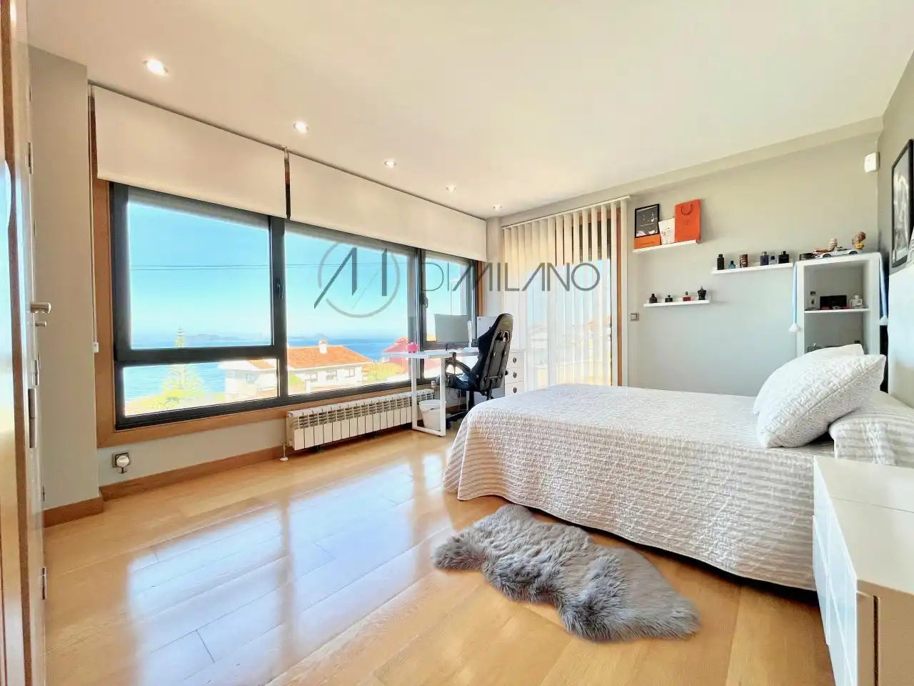 Bedroom of Houses for sale in Vigo   with Heating, Private garden and Terrace