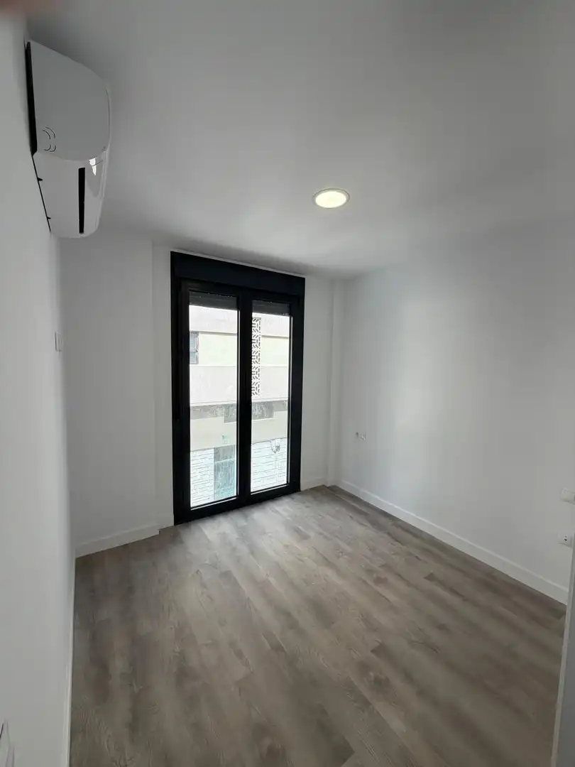 Piso de alquiler en Duggi - Rambla - Los Hoteles