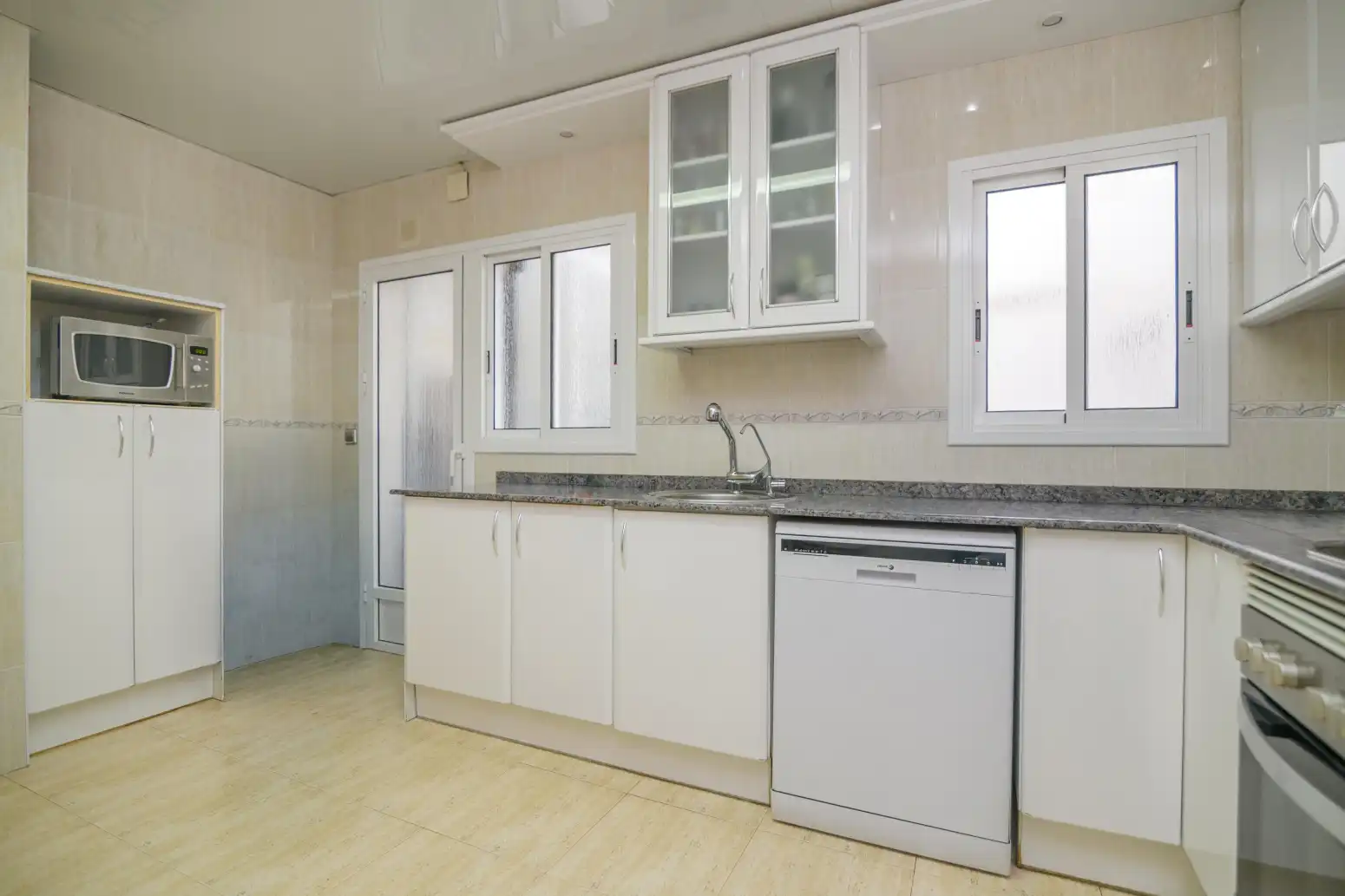 Kitchen of Attic for sale in La Gavarra