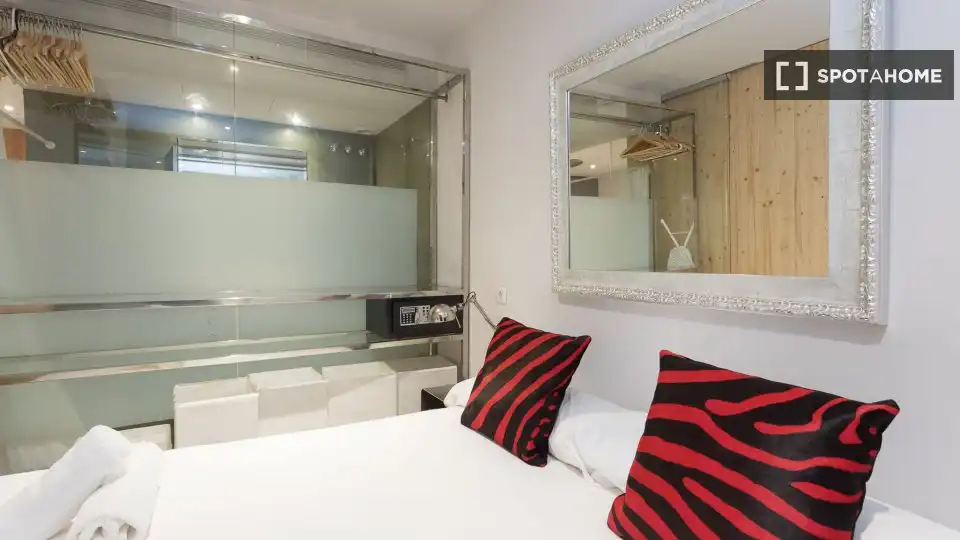 Habitació a Sant Gervasi- Galvany