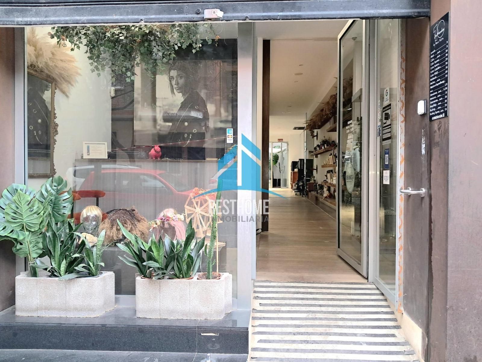 Premises to rent in  Valencia Capital  with Air Conditioner and Furnished