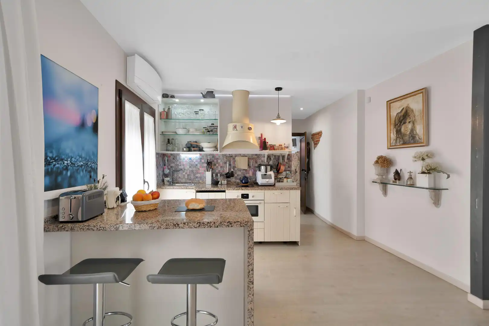 Kitchen of Buildings for sale in Marbella