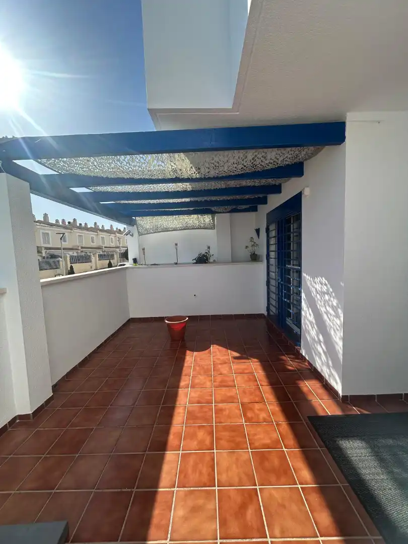 Terrasse von Einfamilien-Reihenhaus zum Verkauf in Torremolinos mit Klimaanlage, Privatgarten und Terrasse