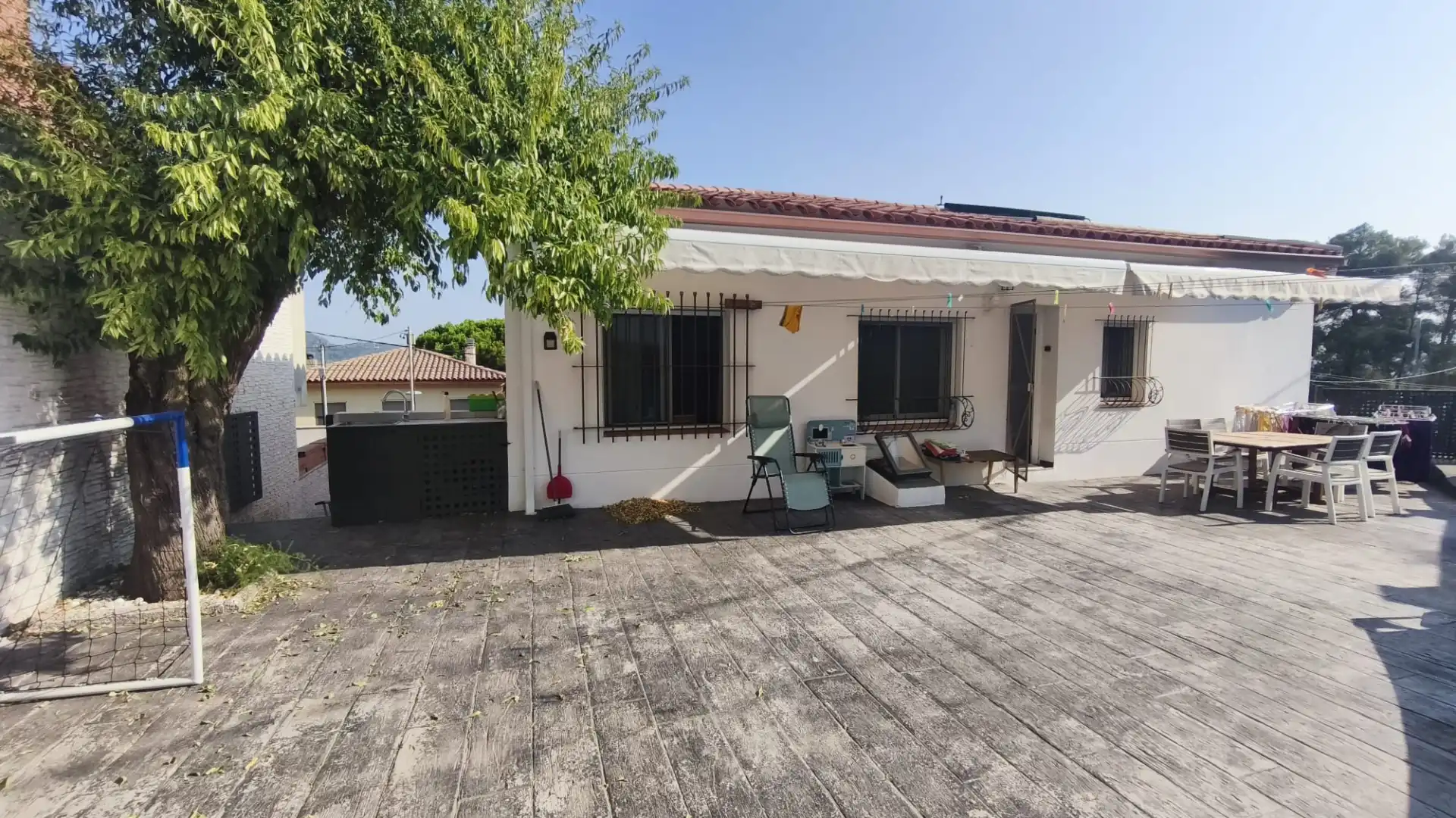 Vista exterior de Casa o chalet en venta en Cervelló con Calefacción, Jardín privado y Parquet