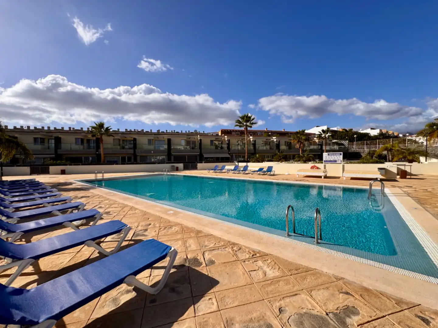 Piscina de Casa adosada en venta en San Miguel de Abona con Aire acondicionado, Terraza y Trastero