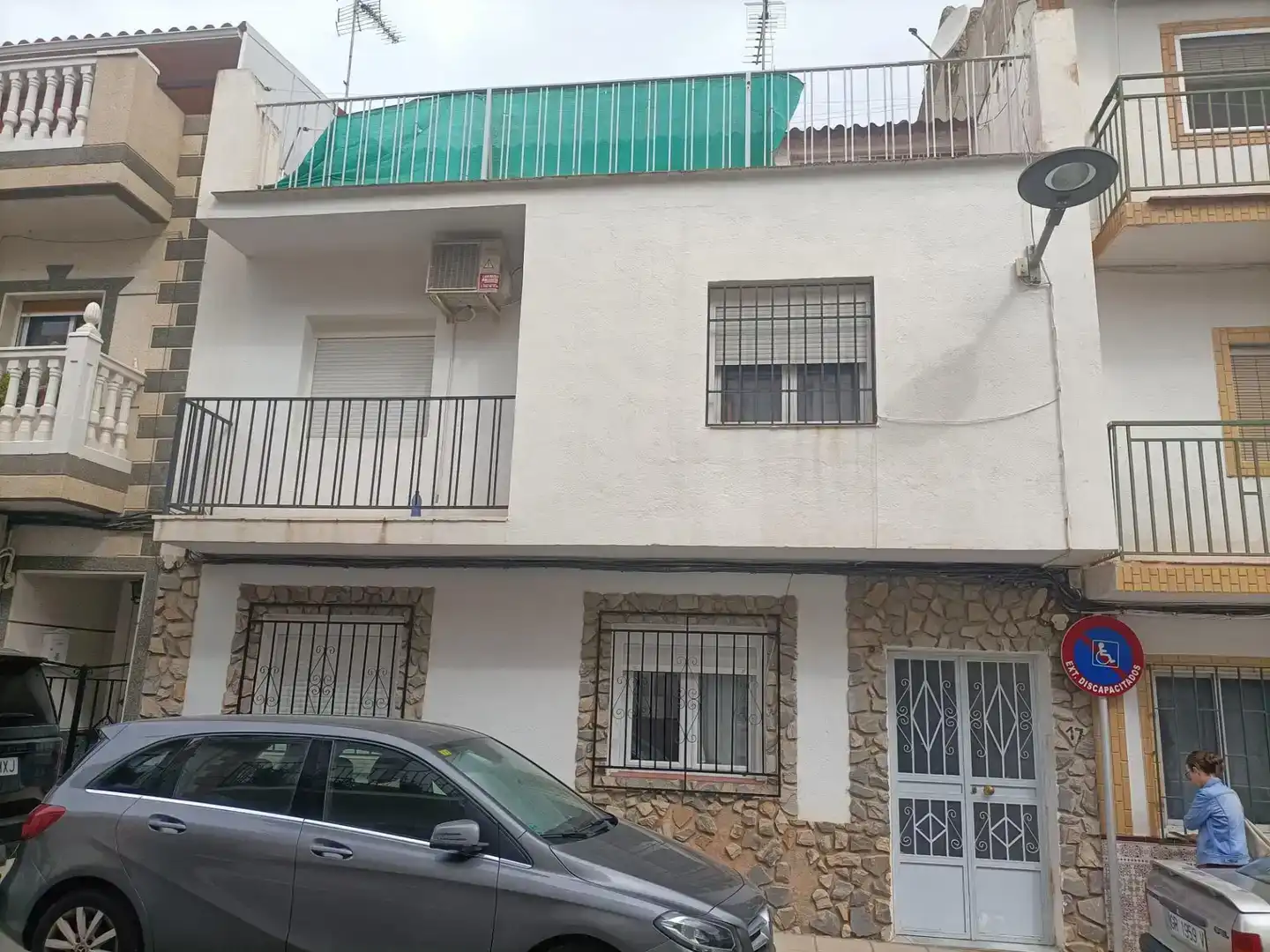 Vista exterior de Piso en venta en Baza con Amueblado y Balcón