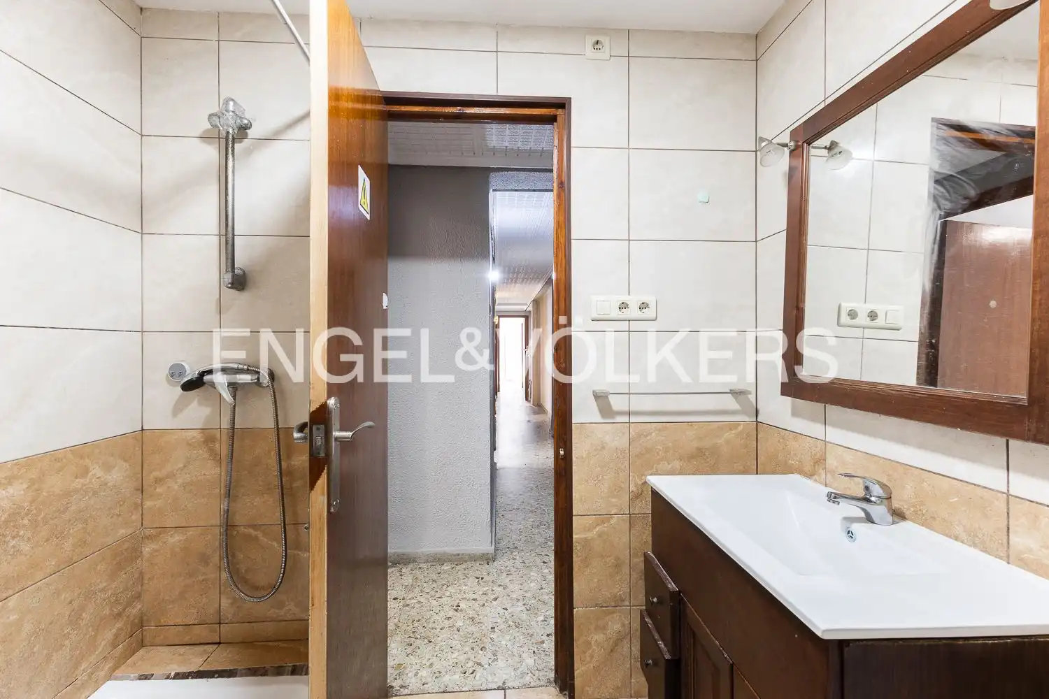 Piso en venta en Valencia con Calefacción y Balcón