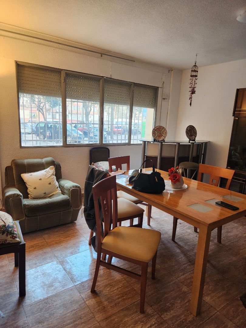 Comedor de Piso de alquiler en  Murcia Capital con Amueblado, Horno y Lavadora