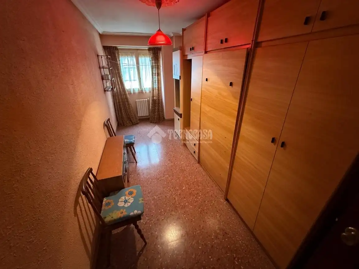 Habitación de Piso en venta en Zaragoza