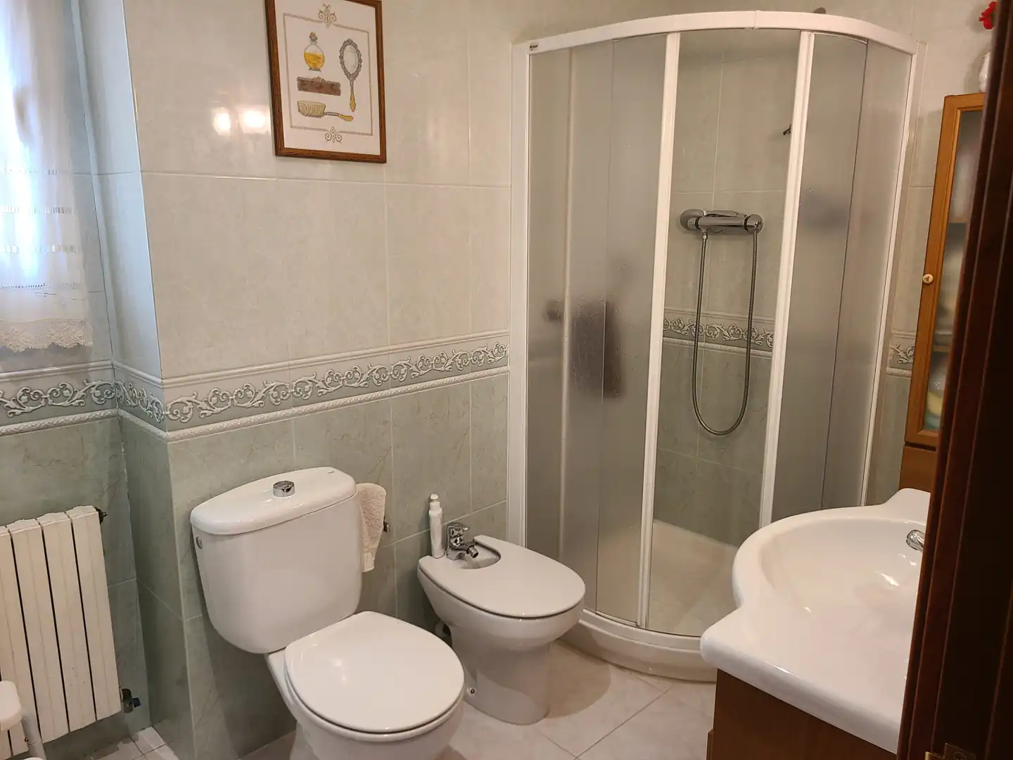 Bathroom of Flat for sale in Zaragoza  with Heating and Storage room