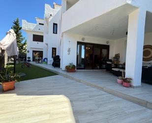 Jardí de Planta baixa en venda en Casares amb Aire condicionat, Terrassa i Piscina