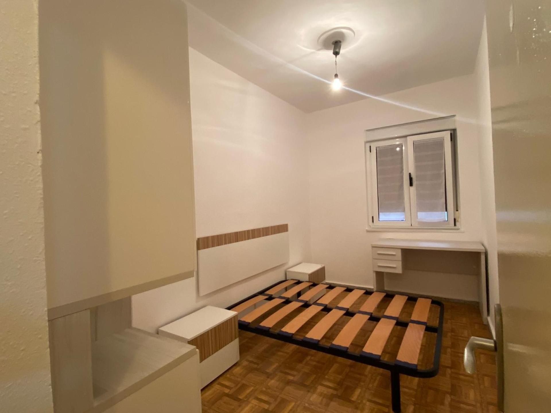 Bedroom of Flat to rent in Siero