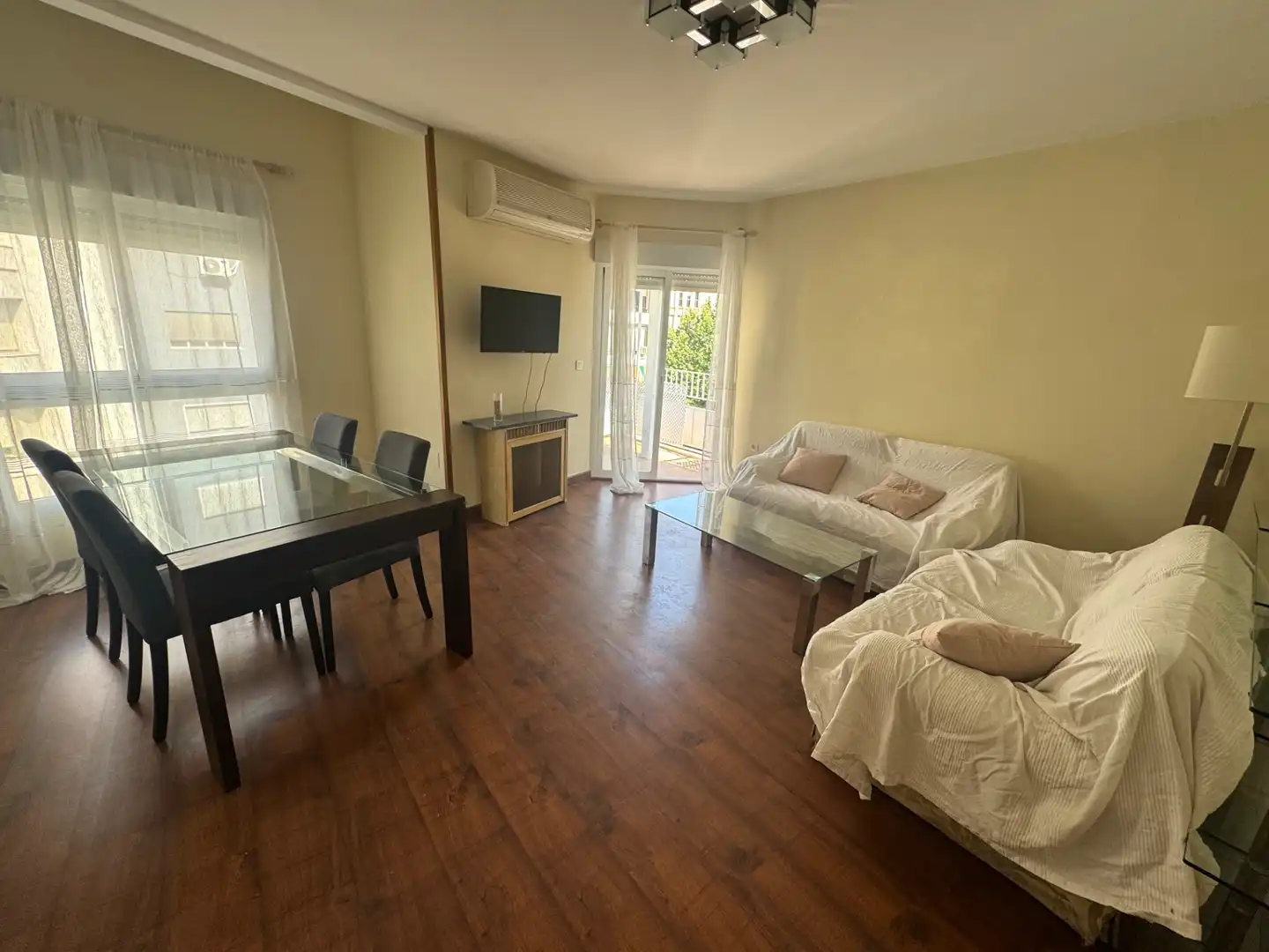 Sala de estar de Piso de alquiler en Jaén con Aire acondicionado, Calefacción y Amueblado