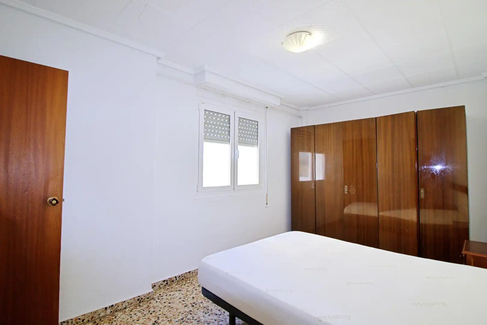 Schlafzimmer von Dachboden zum Verkauf in Elche / Elx mit Terrasse und Balkon