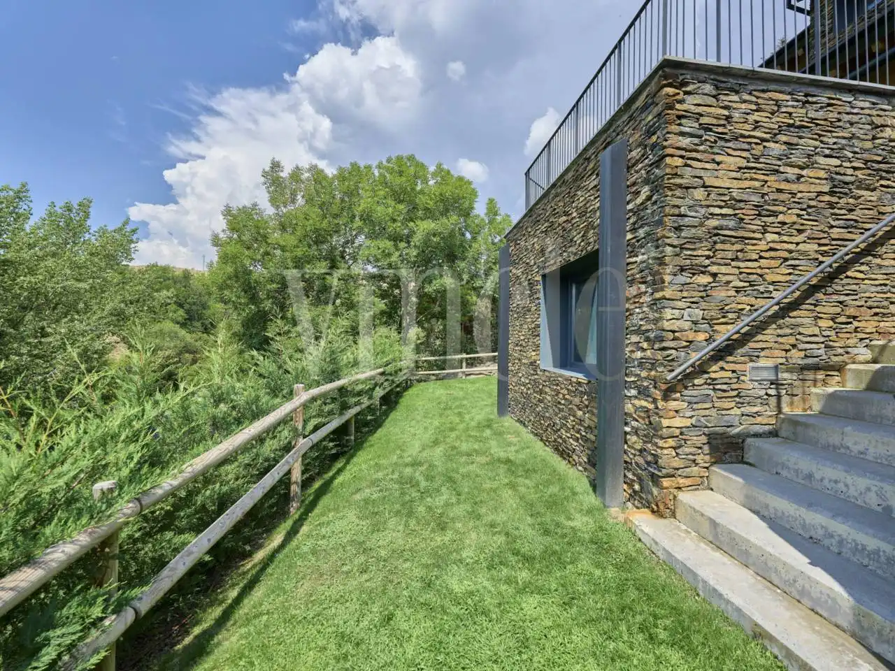 Vista exterior de Casa o xalet en venda en Ger amb Calefacció, Jardí privat i Parquet