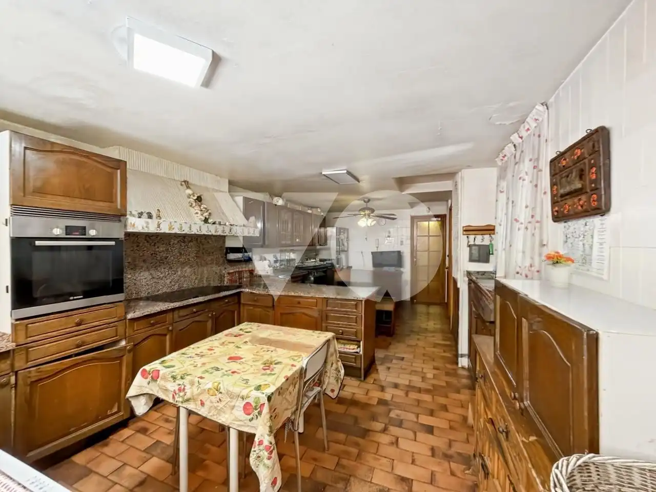 Cuina de Casa o xalet en venda en Madrid amb Calefacció, Jardí privat i Parquet
