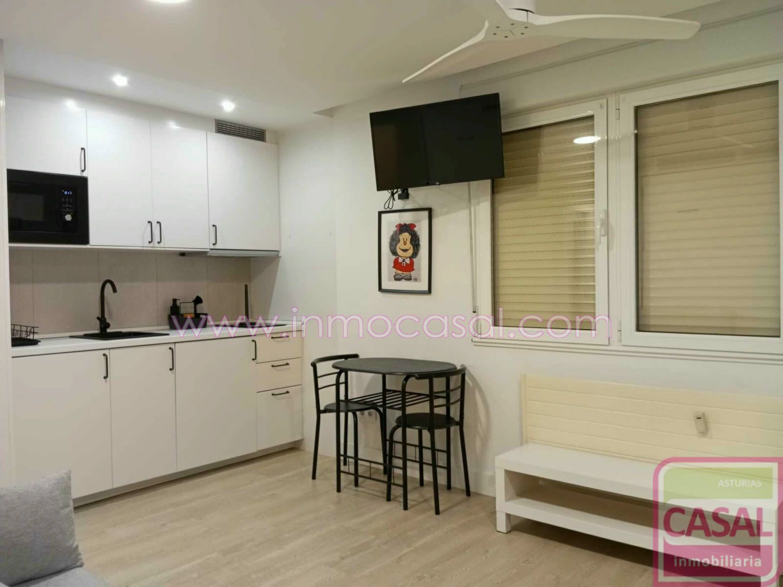 Habitación de Piso de alquiler en Oviedo  con Calefacción y Amueblado