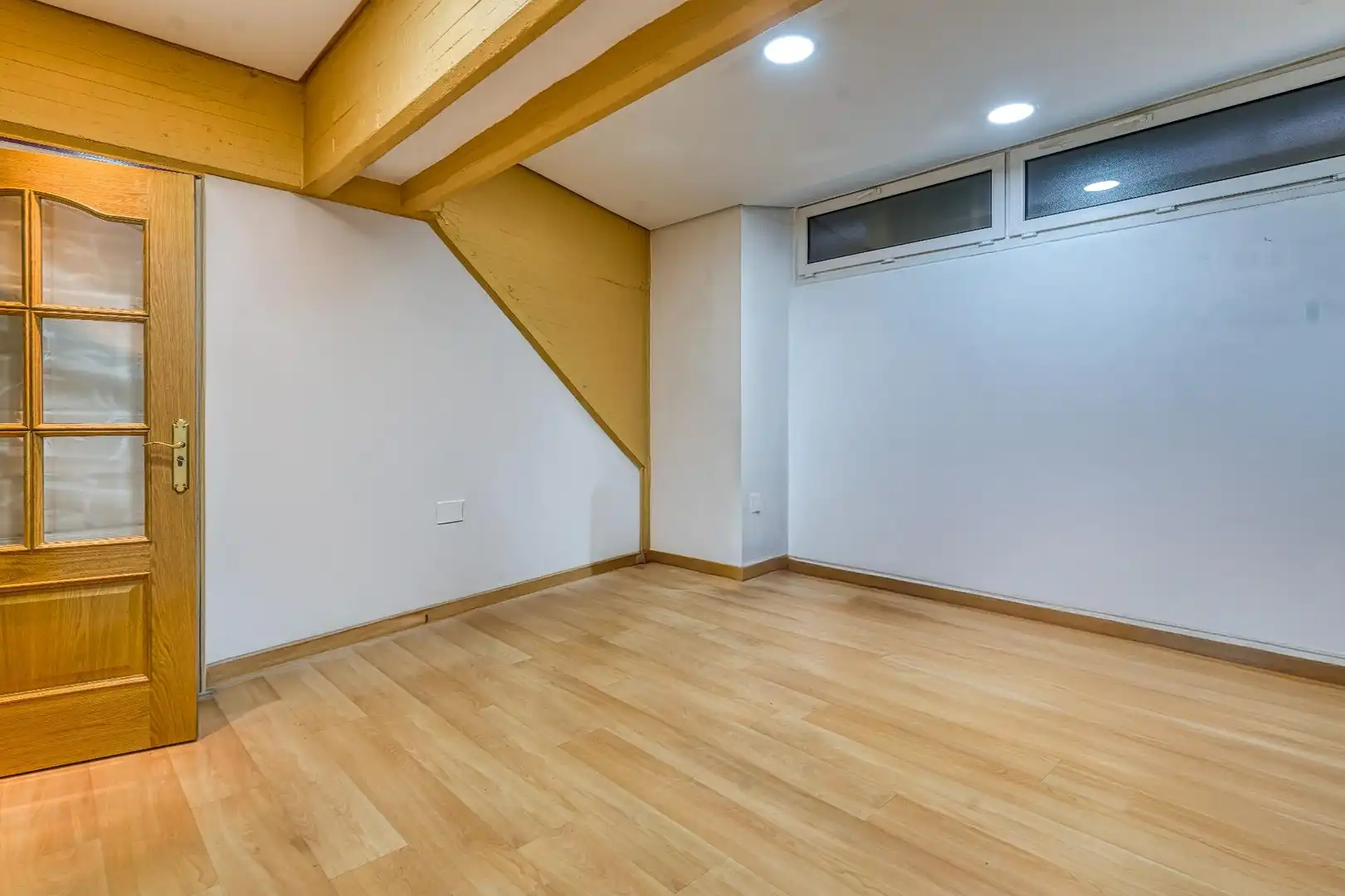 Geschaftsraum zur Miete in SANTA CRUZ DE MARCENADO, 1, Universidad - Malasaña