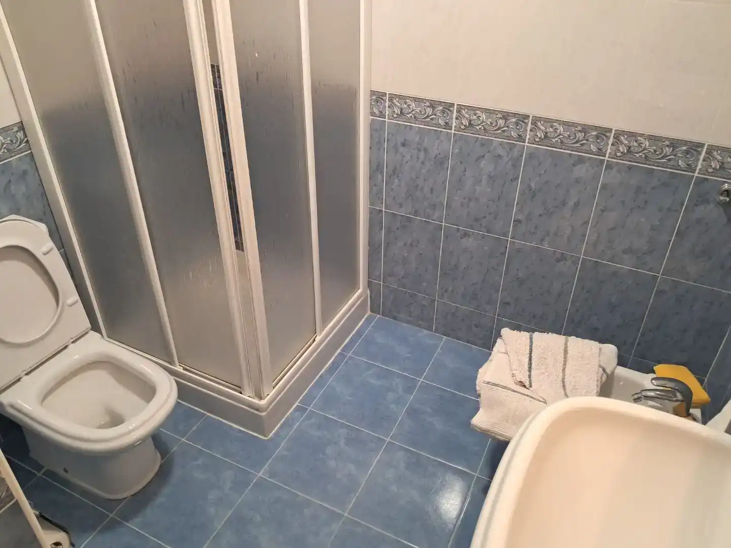 Bany de Pis de lloguer en Boiro amb Moblat i Balcó