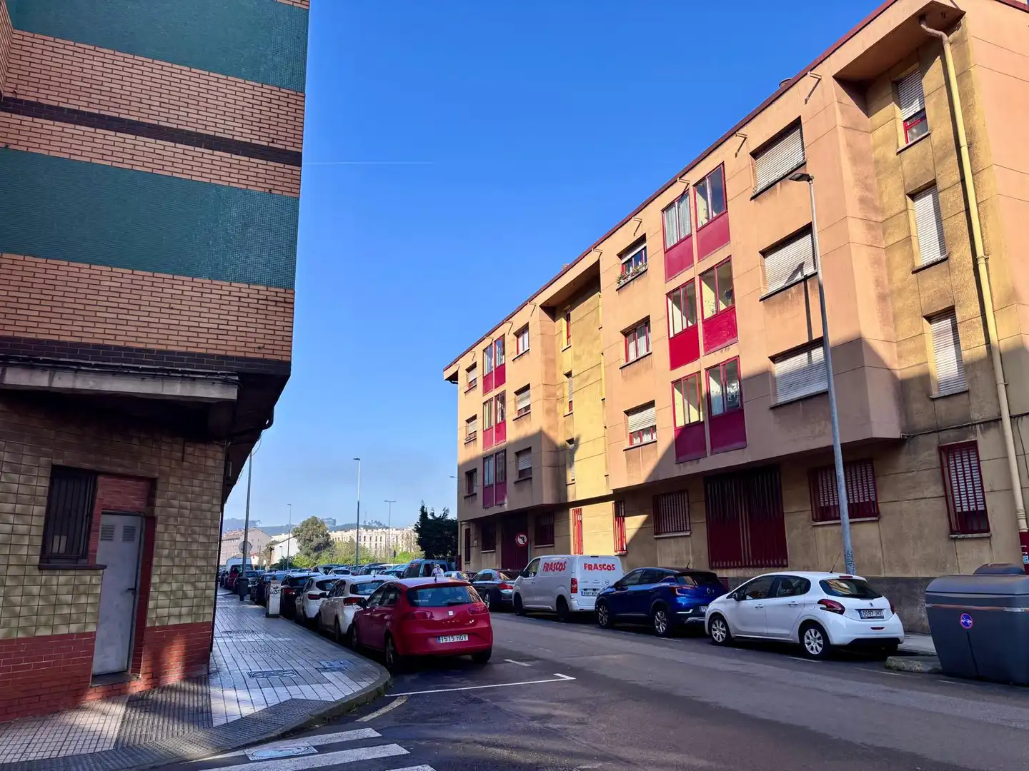 Vista exterior de Piso en venta en Gijón  con Calefacción, Parquet y Amueblado