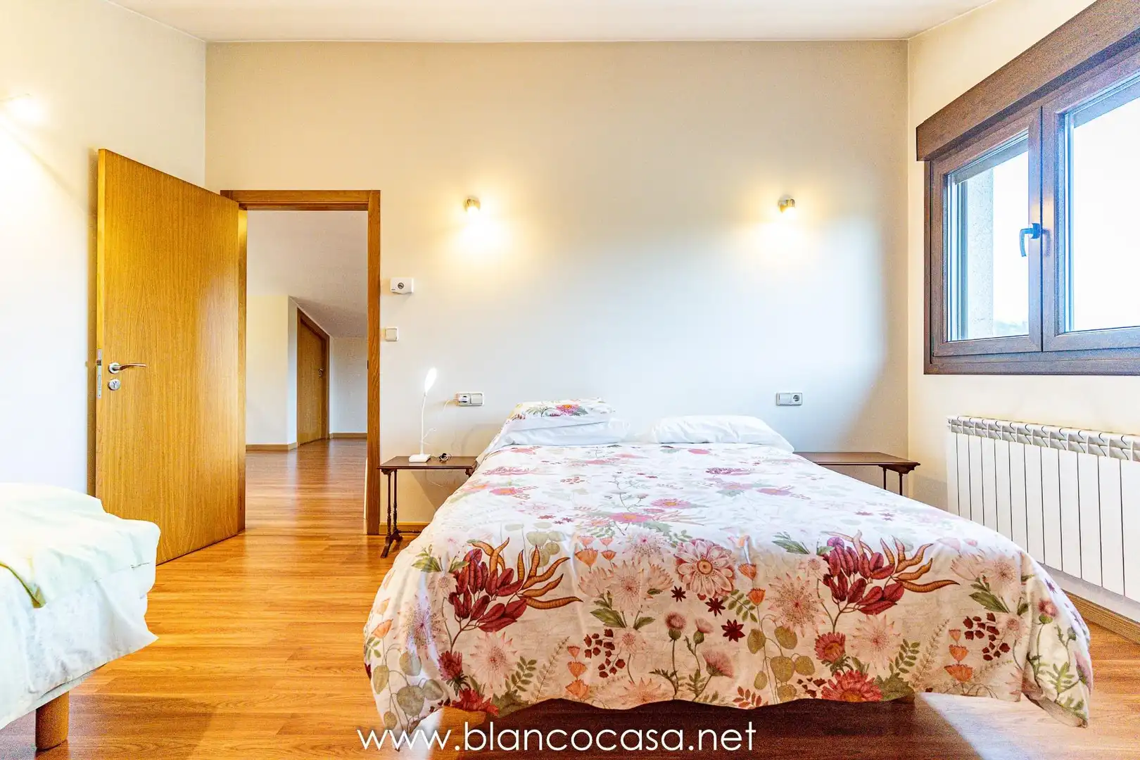 Habitación de Casa o chalet en venta en Carballo con Calefacción, Trastero y Amueblado