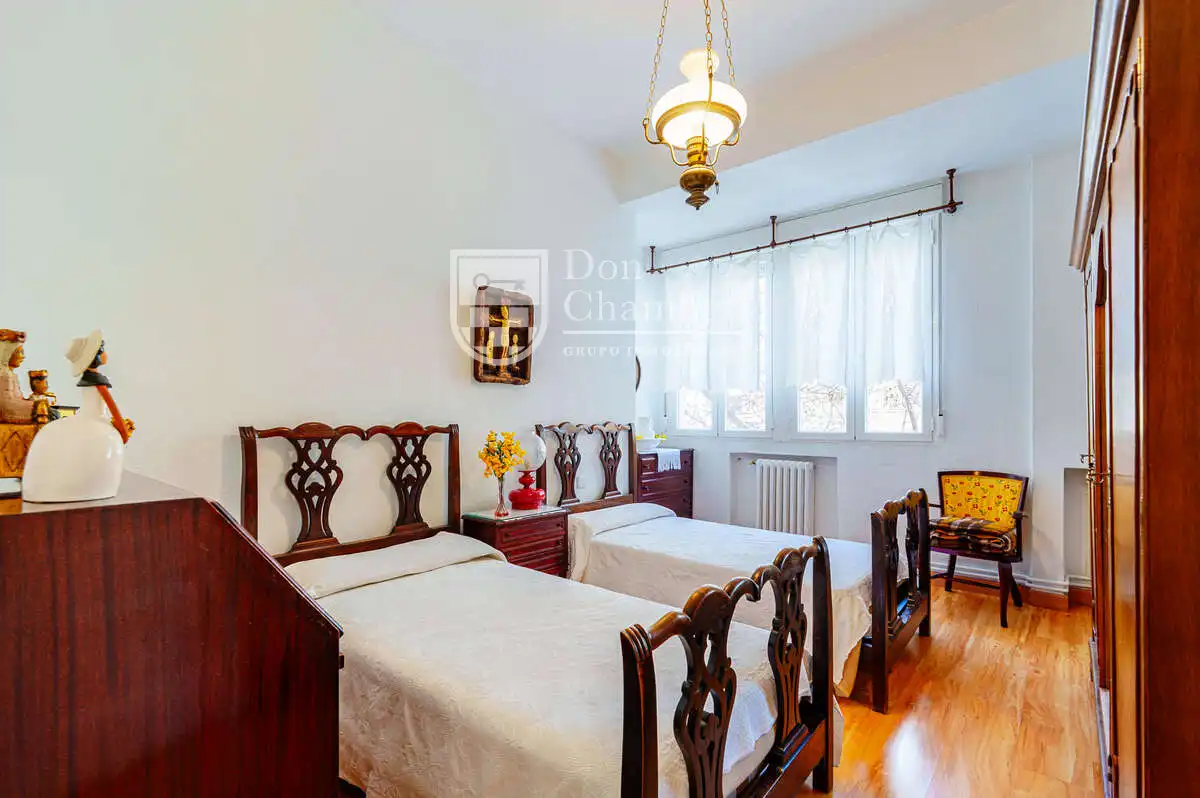 Schlafzimmer von Wohnung zum Verkauf in Madrid mit Klimaanlage, Heizung und Möbliert