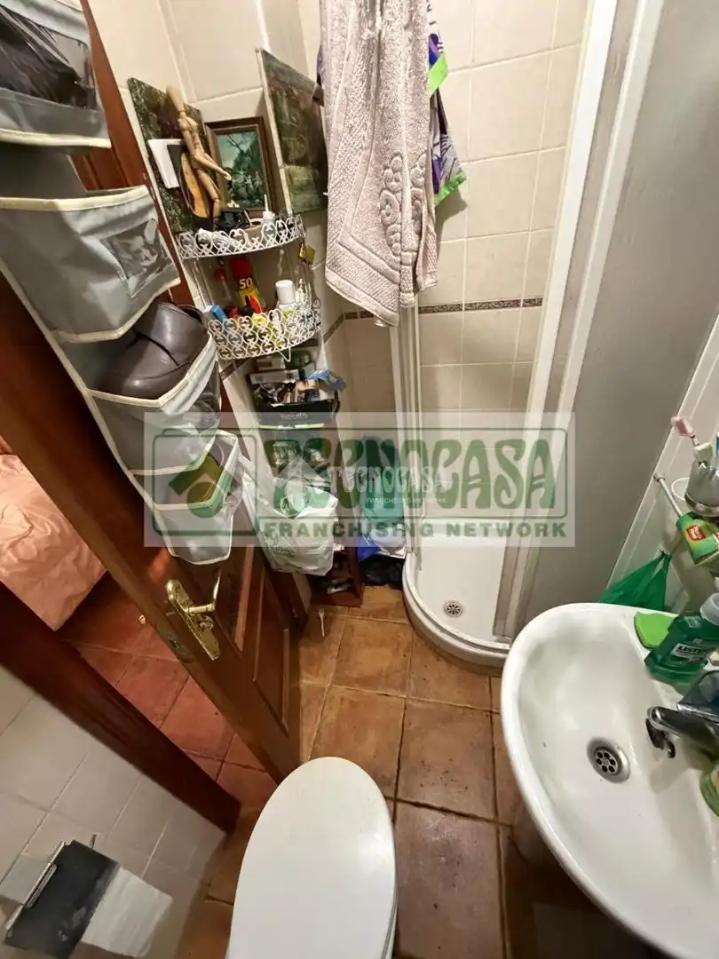 Bathroom of Flat for sale in Ronda