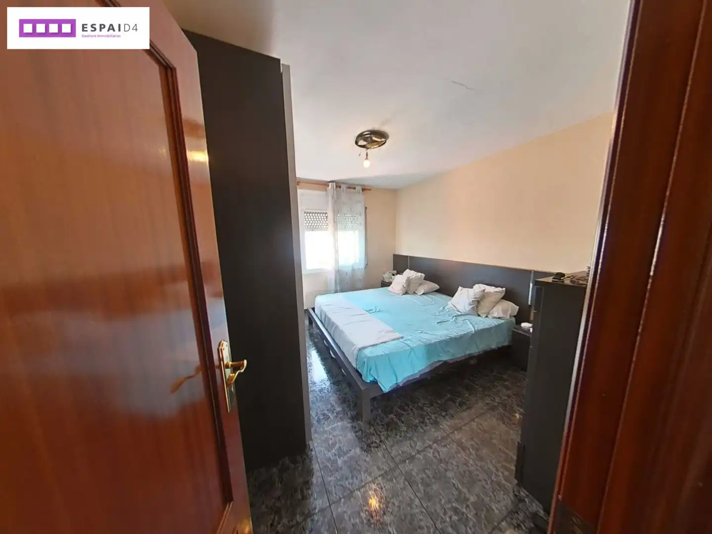 Habitación de Piso en venta en Ripollet con Calefacción y Balcón