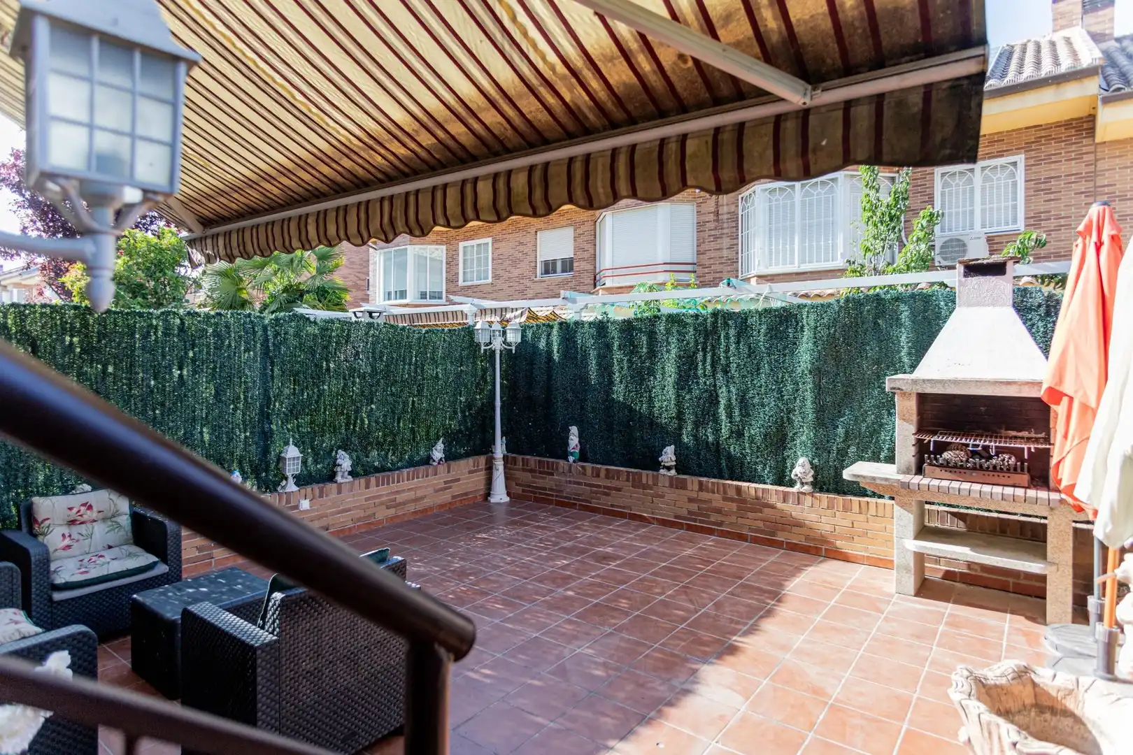 Terrassa de Casa adosada en venda en Valdemoro amb Calefacció, Traster i Piscina comunitària