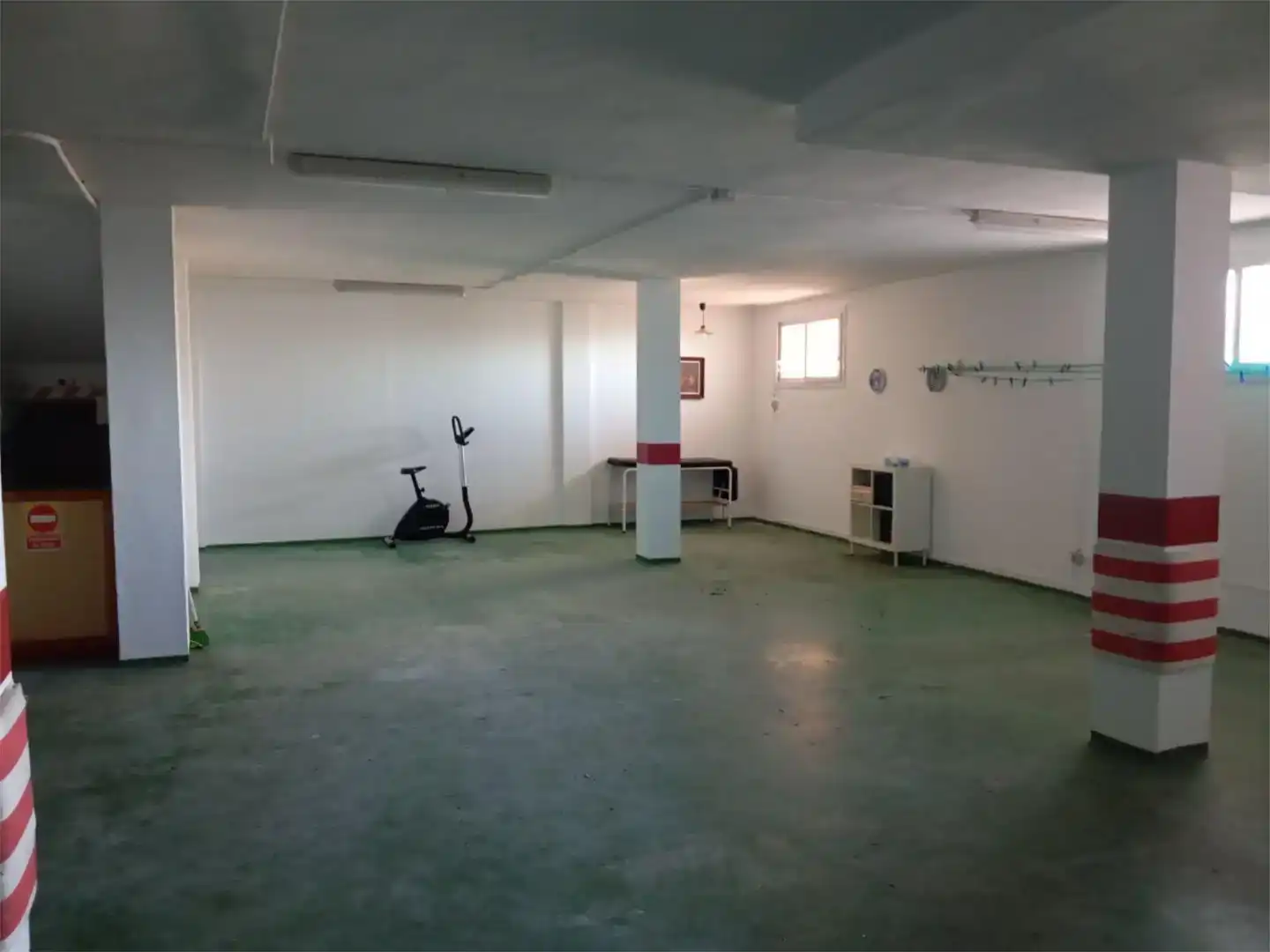 Wohnung zur Miete in Mazagón mit Klimaanlage, Privatgarten und Schwimmbad