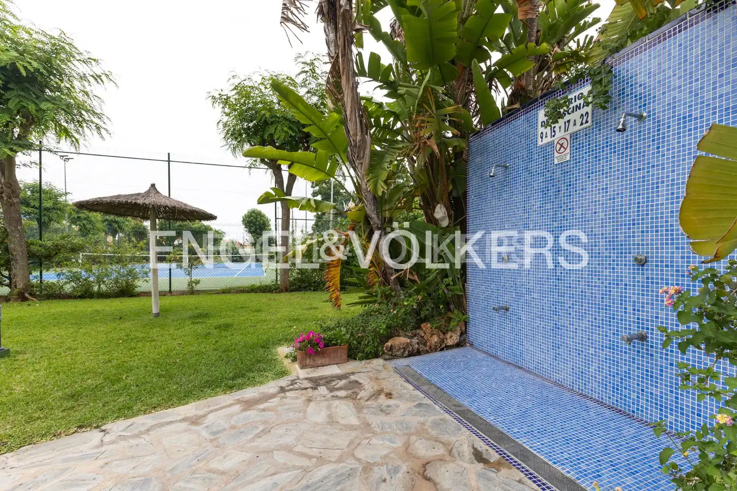 Terraza de Piso en venta en Dénia con Aire acondicionado, Calefacción y Piscina