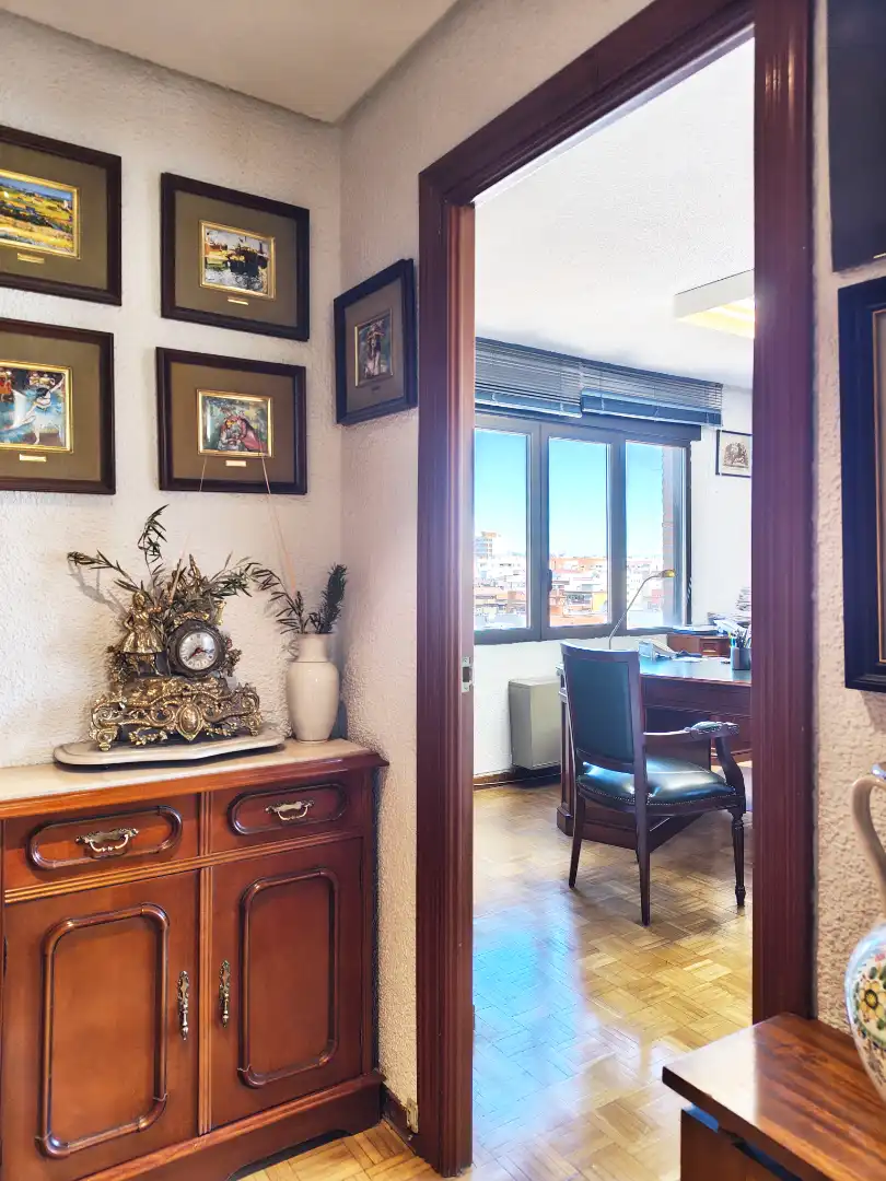 Flat for sale in Madrid  with Air Conditioner, Heating and Balcony