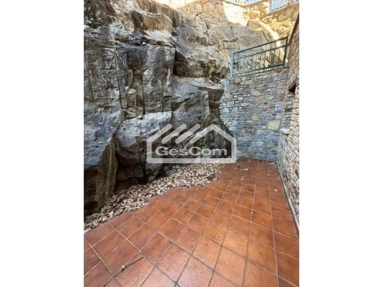 Casa adosada en venta en Escaldes – Engordany con Calefacción y Jardín privado