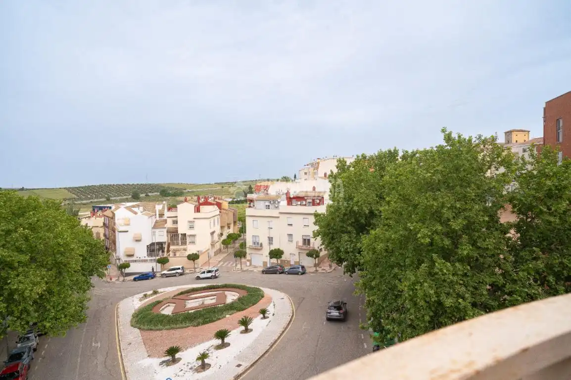 Vista exterior de Pis en venda en Úbeda amb Aire condicionat, Calefacció i Terrassa