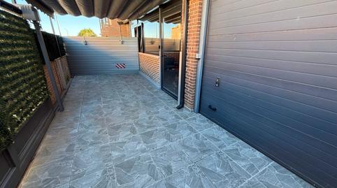 Foto 2 de Casa adosada en venta en Avenida de Burgos, 106, Cigales, Valladolid