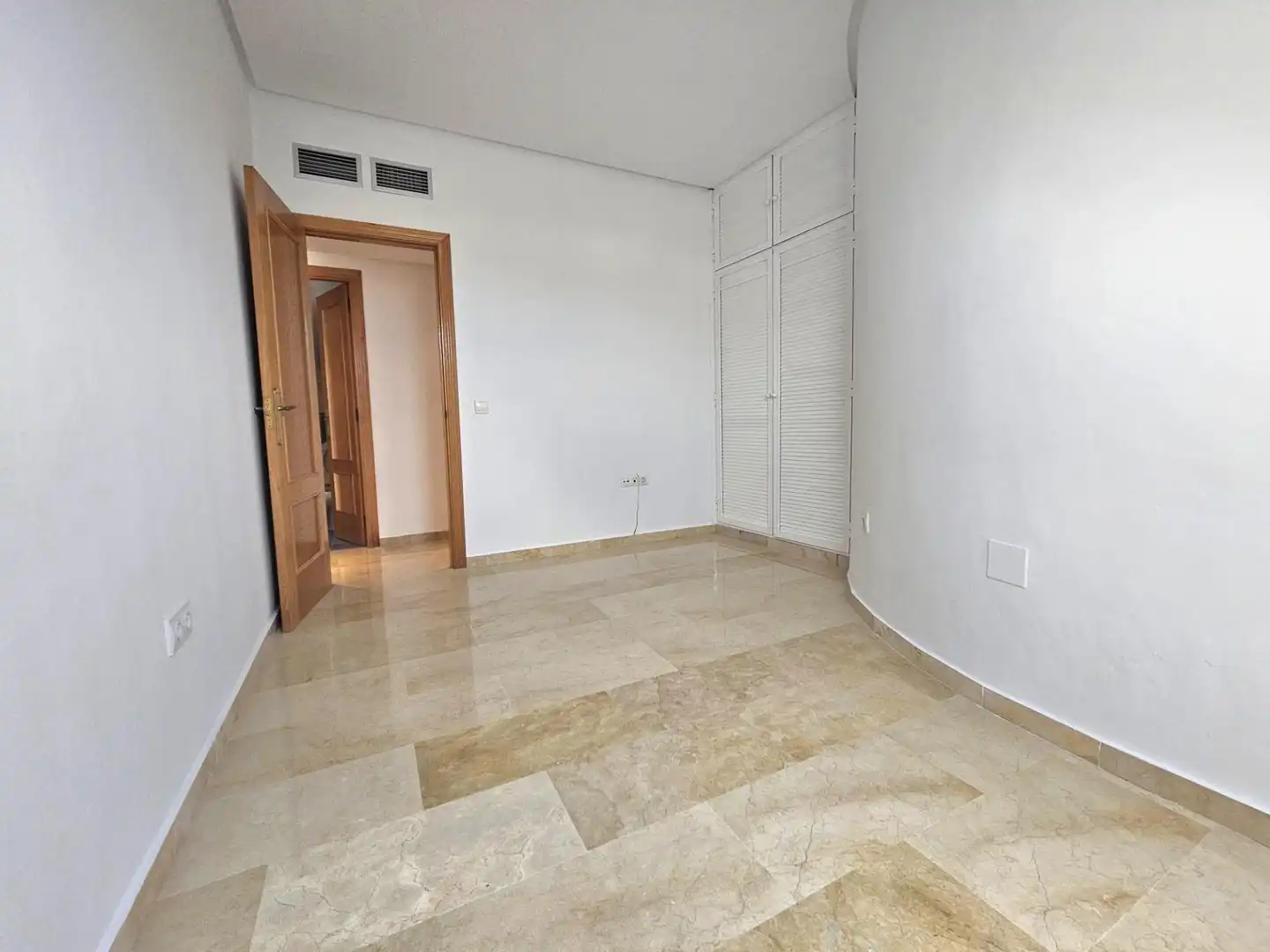 Àtic en venda en Benalmádena amb Aire condicionat, Jardí privat i Terrassa