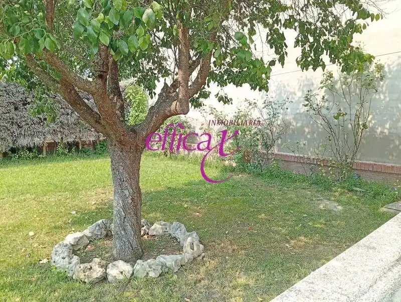 Jardí de Casa o xalet en venda en Alcabón amb Aire condicionat i Calefacció