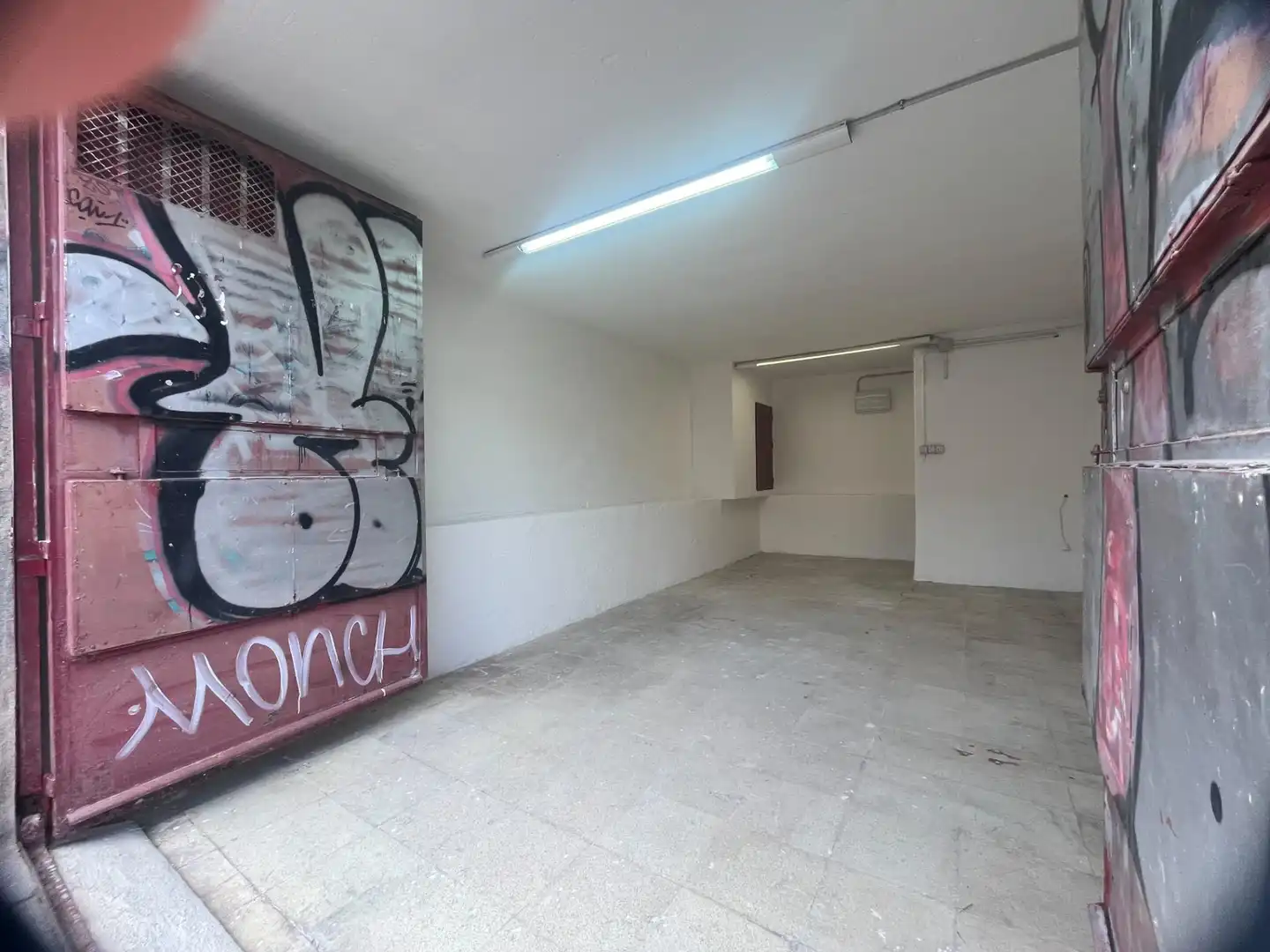 Business premises for sale in Calle de Aguilafuente 9, imagen 2