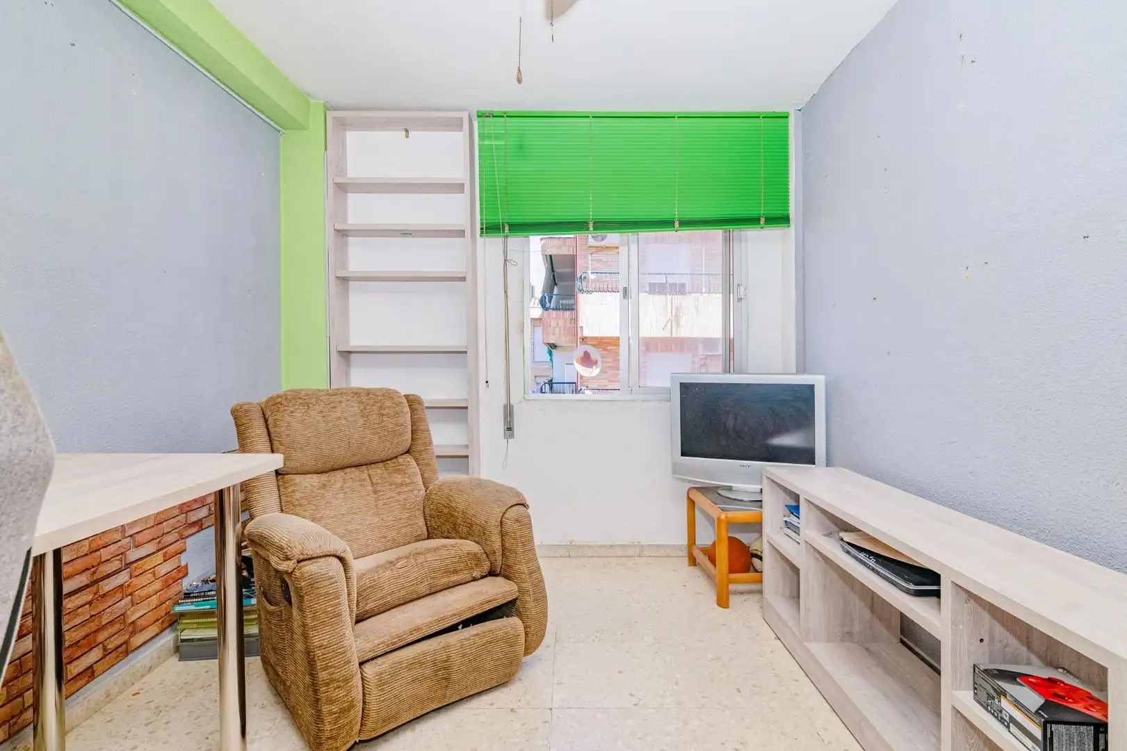 Sala de estar de Piso en venta en Granada con Aire acondicionado y Balcón