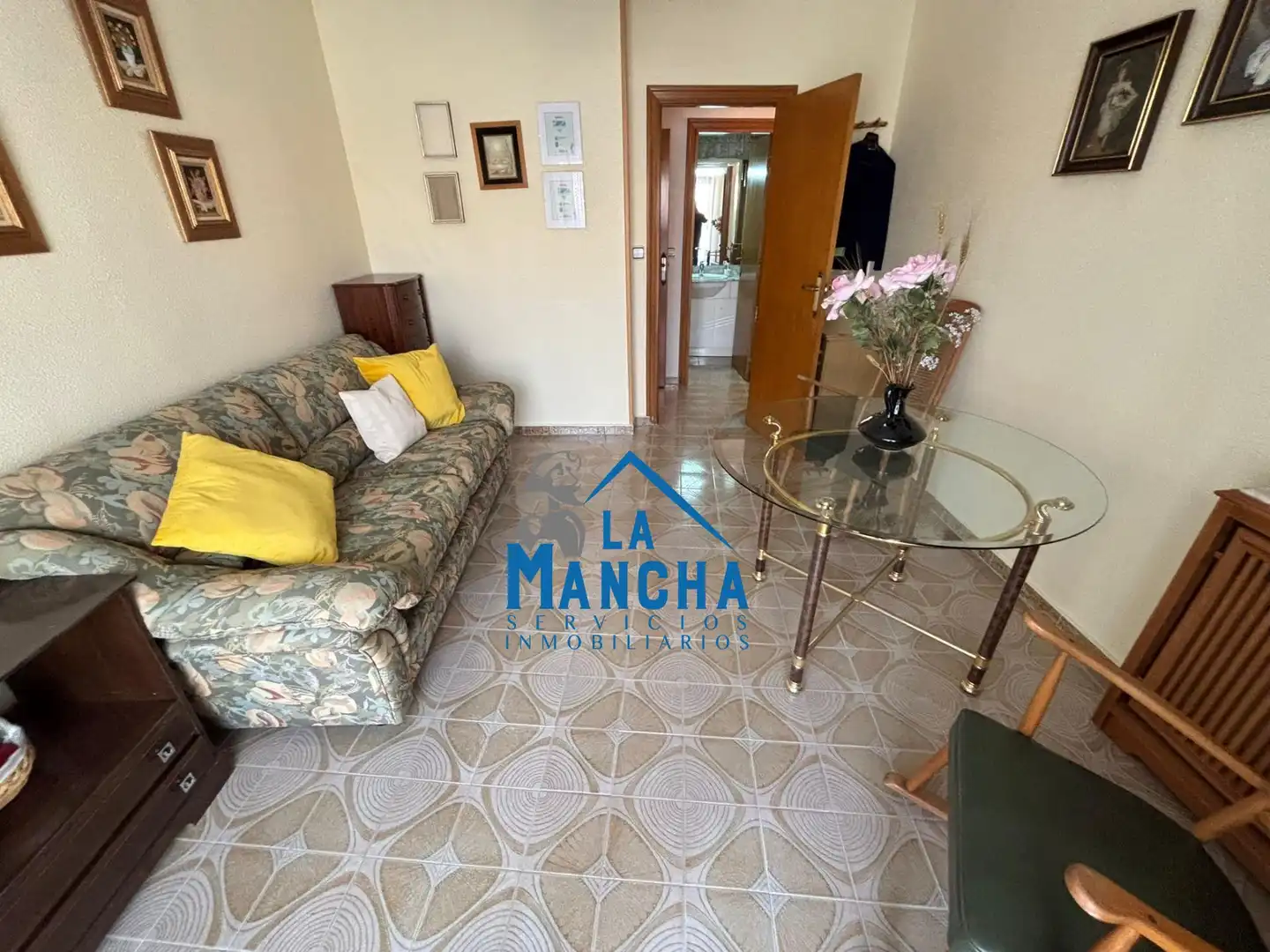 Außenansicht von Wohnung zur Miete in Albacete mit Heizung, Terrasse und Abstellraum